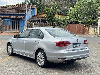VOLKSWAGEN JETTA COMFORTLINE 2.0 8V AUT