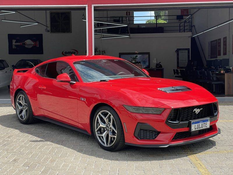 FORD MUSTANG PERFORMANCE GT V8 5.0 2025